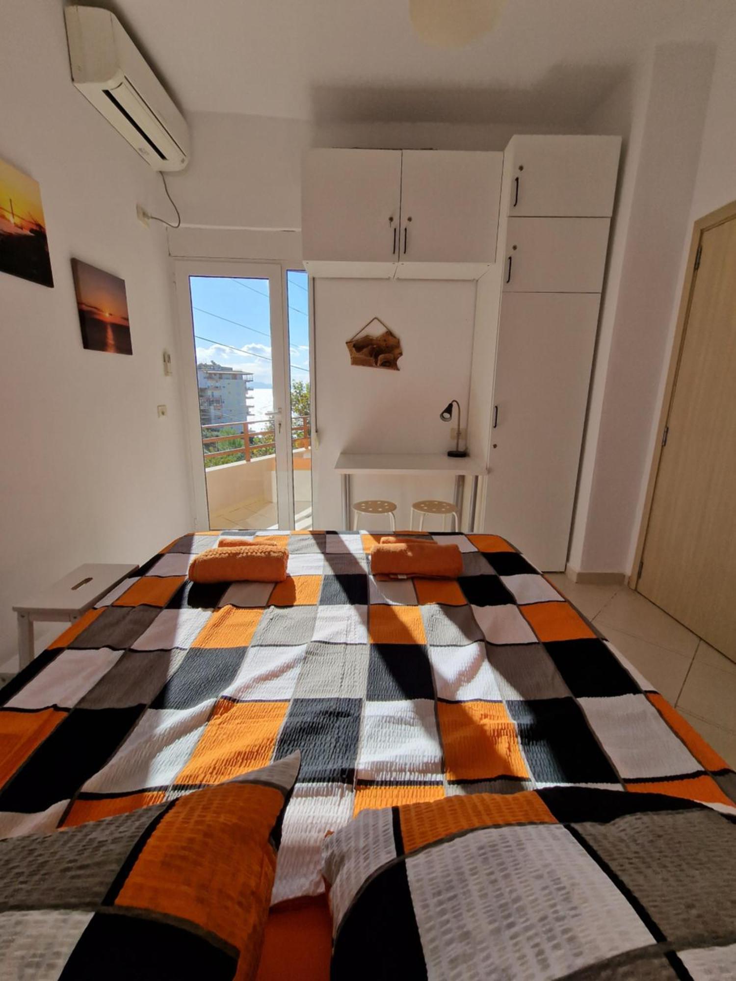 Orange Corner Apartment Sarande Exterior photo